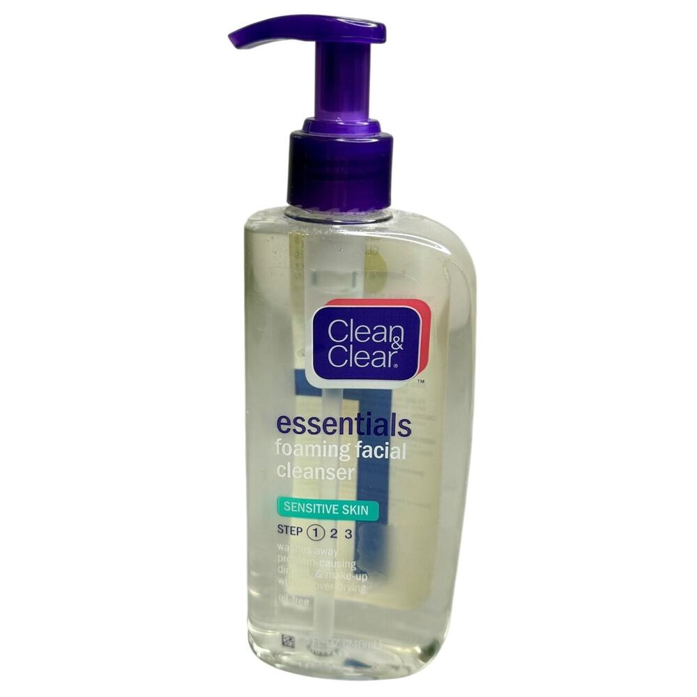 CLEAN & CLEAR Essentials Foaming Facial Cleanser Oil Free 8oz Original Formula